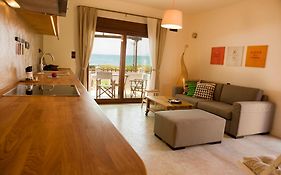 Horizonte Seafront Suites